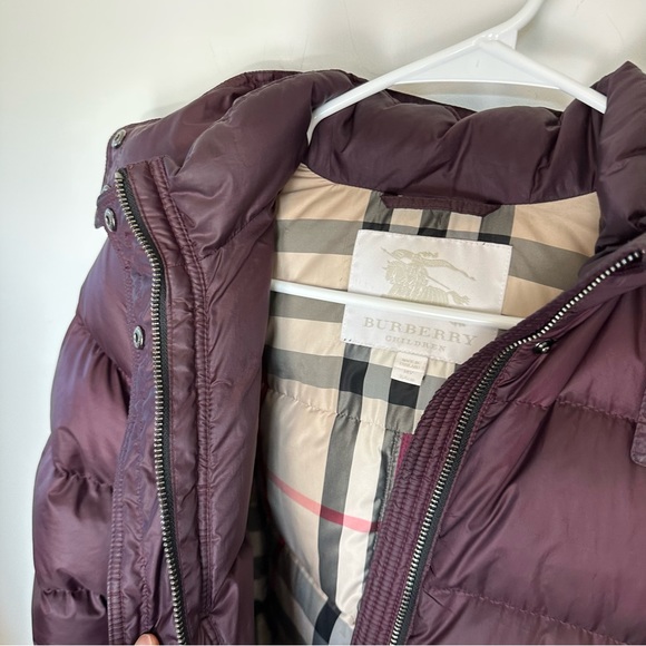 BURBERRY gorgeous warm down puffer coat. Plum color.  size 14y or 164 cm. - Picture 5 of 12